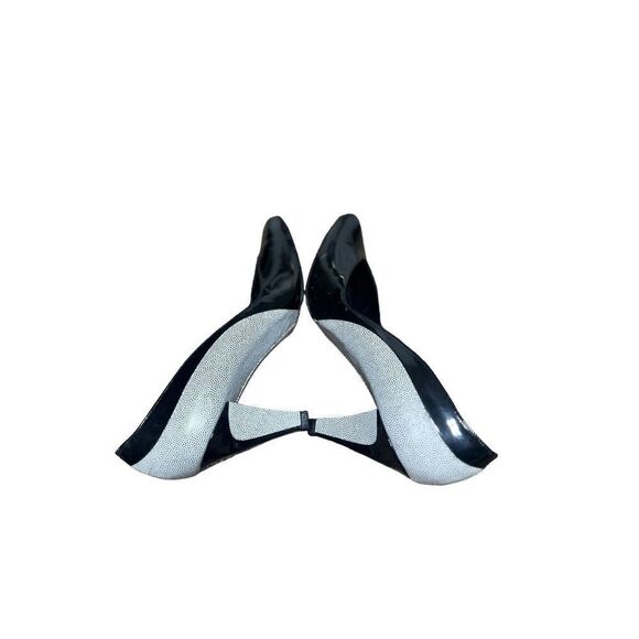 Stuart Weitzman Opposites Attract Black & White Vintage Pumps Size 7.5 AA - Picture 2 of 4